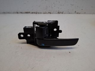 bontott MITSUBISHI SPACE STAR Bal hátsó Belső Kilincs