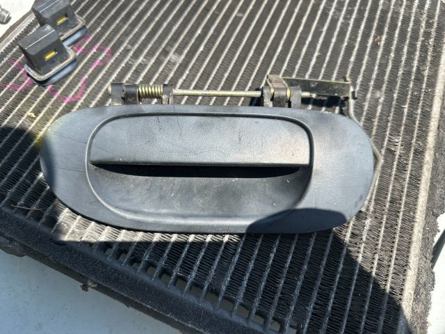 bontott MITSUBISHI SPACE STAR Bal hátsó Külső Kilincs