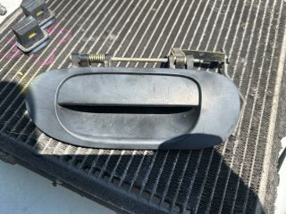 bontott MITSUBISHI SPACE STAR Bal hátsó Külső Kilincs