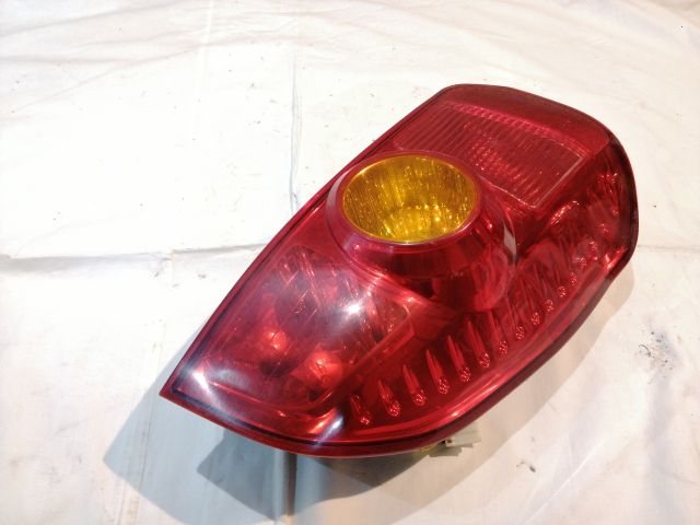 bontott MITSUBISHI SPACE STAR Bal Hátsó Lámpa