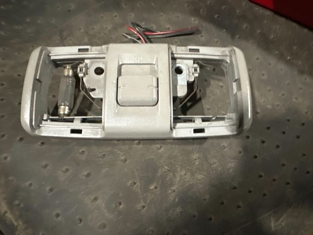 bontott MITSUBISHI SPACE STAR Beltér Világítás Hátsó