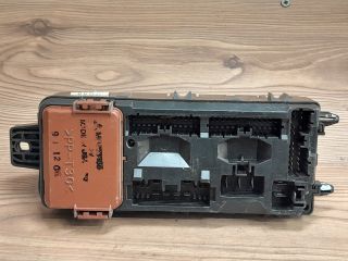 bontott MITSUBISHI SPACE STAR Biztosítéktábla Utastér