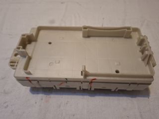 bontott MITSUBISHI SPACE STAR Biztosítéktábla Utastér