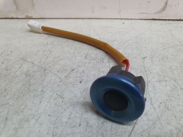 bontott MITSUBISHI SPACE STAR Csomagtér Nyitó Kar / Gomb