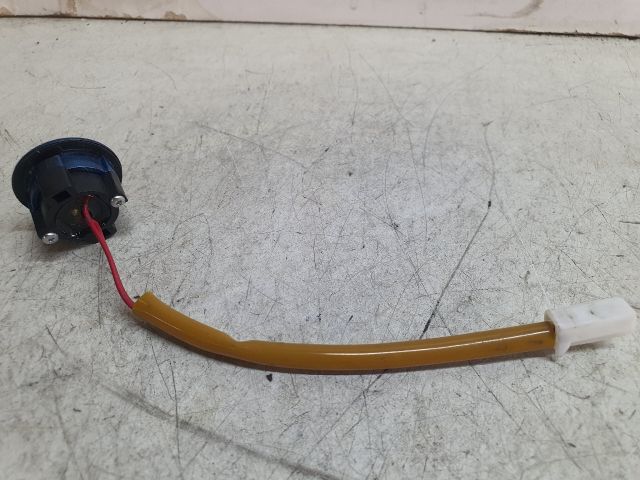 bontott MITSUBISHI SPACE STAR Csomagtér Nyitó Kar / Gomb