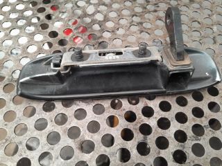 bontott MITSUBISHI SPACE STAR Csomagtérajtó Kilincs