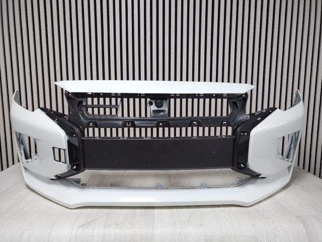 bontott MITSUBISHI SPACE STAR Első Lökhárító (Üresen)