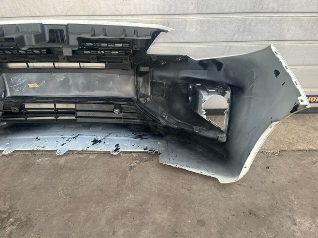 bontott MITSUBISHI SPACE STAR Első Lökhárító (Üresen)