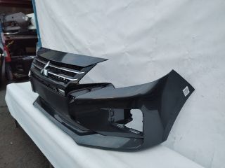 bontott MITSUBISHI SPACE STAR Első Lökhárító (Üresen)