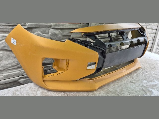 bontott MITSUBISHI SPACE STAR Első Lökhárító (Üresen)