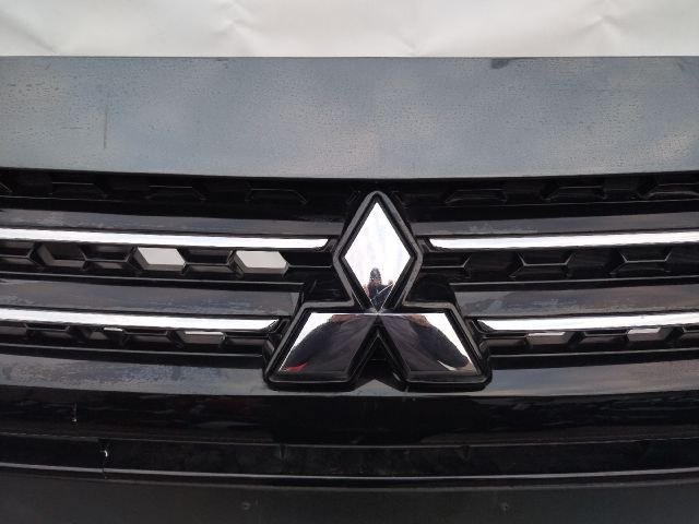 bontott MITSUBISHI SPACE STAR Első Lökhárító (Üresen)