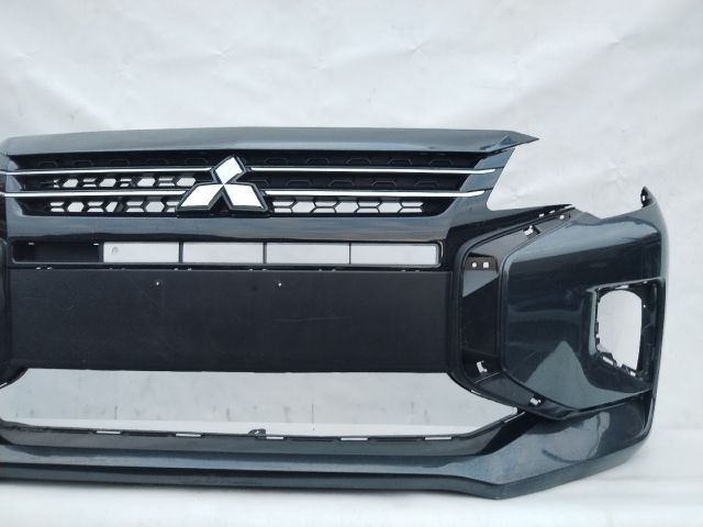 bontott MITSUBISHI SPACE STAR Első Lökhárító (Üresen)