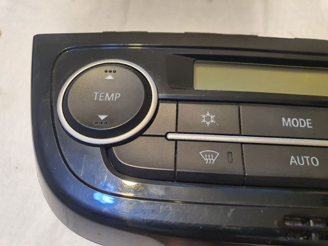 bontott MITSUBISHI SPACE STAR Fűtéskapcsoló (digit klímás)