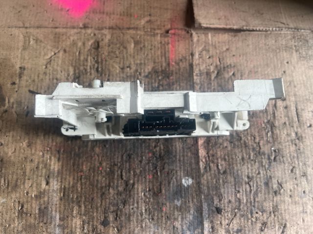 bontott MITSUBISHI SPACE STAR Fűtéskapcsoló