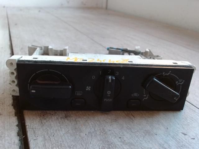 bontott MITSUBISHI SPACE STAR Fűtéskapcsoló