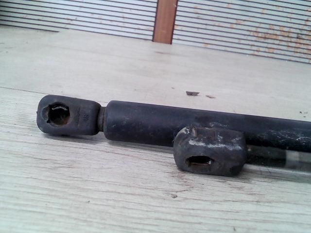 bontott MITSUBISHI SPACE STAR Gázrugós Kitámasztó Teleszkóp Pár Csomagtérajtó