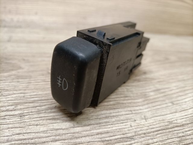 bontott MITSUBISHI SPACE STAR Hátsó Ködzárófény Kapcsoló