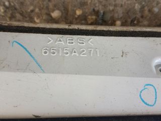 bontott MITSUBISHI SPACE STAR Hátsó Szárny Légterelő