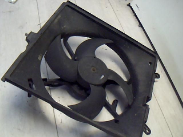 bontott MITSUBISHI SPACE STAR Hűtőventilátor Motor