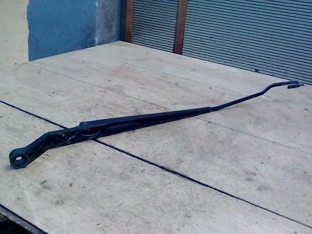 bontott MITSUBISHI SPACE STAR Jobb első Ablaktörlő Kar