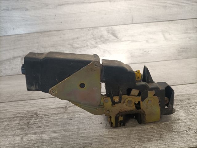 bontott MITSUBISHI SPACE STAR Jobb első Ajtózár