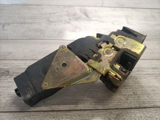 bontott MITSUBISHI SPACE STAR Jobb első Ajtózár