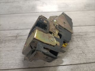 bontott MITSUBISHI SPACE STAR Jobb első Ajtózár