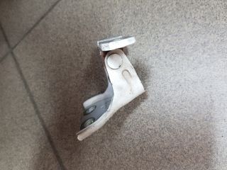 bontott MITSUBISHI SPACE STAR Jobb első Alsó Zsanér