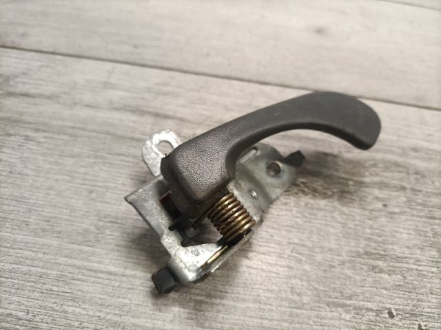 bontott MITSUBISHI SPACE STAR Jobb első Belső Kilincs