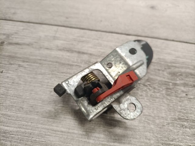 bontott MITSUBISHI SPACE STAR Jobb első Belső Kilincs