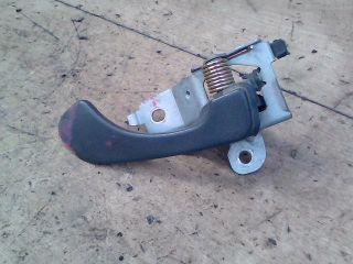 bontott MITSUBISHI SPACE STAR Jobb első Belső Kilincs