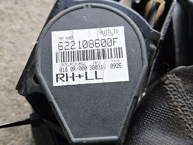 bontott MITSUBISHI SPACE STAR Jobb első Biztonsági Öv