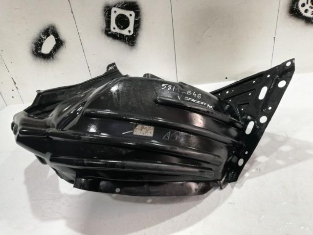 bontott MITSUBISHI SPACE STAR Jobb első Dobbetét (Kerékjárati, Műanyag)