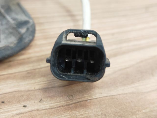 bontott MITSUBISHI SPACE STAR Jobb első Külső Kilincs