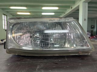 bontott MITSUBISHI SPACE STAR Jobb Fényszóró