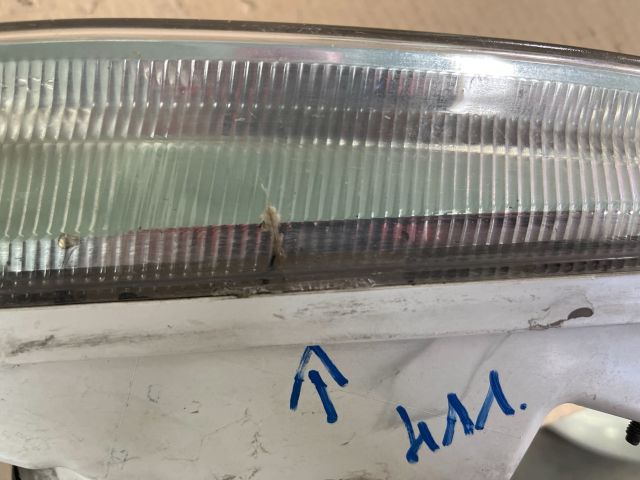 bontott MITSUBISHI SPACE STAR Jobb Fényszóró