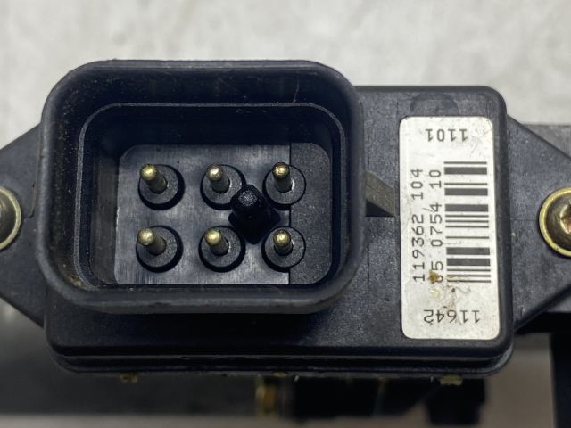 bontott MITSUBISHI SPACE STAR Jobb hátsó Ablakemelő Motor