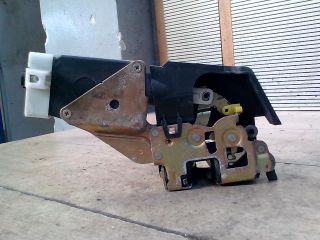 bontott MITSUBISHI SPACE STAR Jobb hátsó Ajtózár