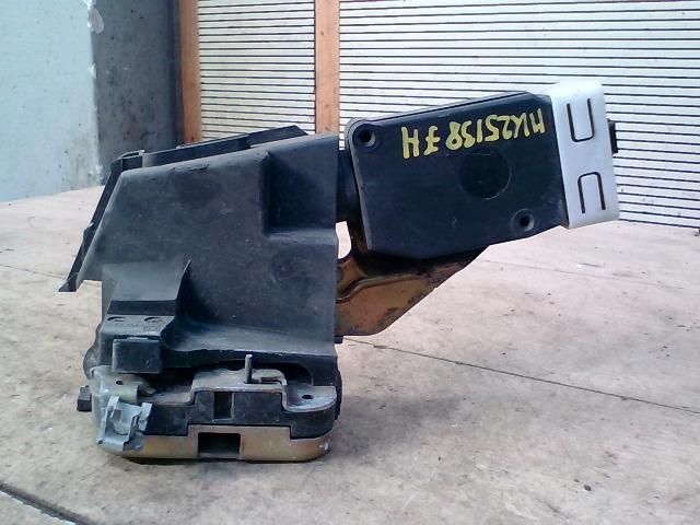 bontott MITSUBISHI SPACE STAR Jobb hátsó Ajtózár