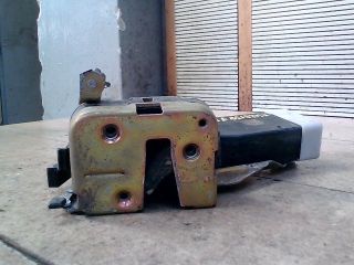 bontott MITSUBISHI SPACE STAR Jobb hátsó Ajtózár