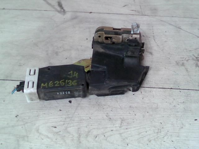 bontott MITSUBISHI SPACE STAR Jobb hátsó Ajtózár