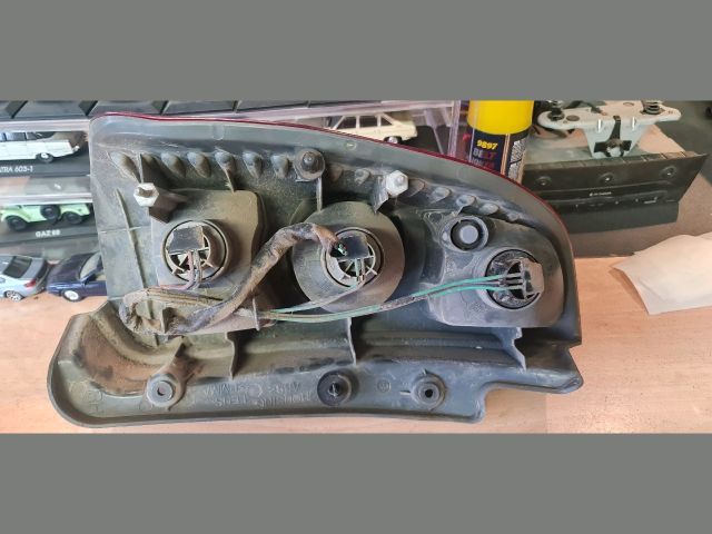 bontott MITSUBISHI SPACE STAR Jobb Hátsó Lámpa