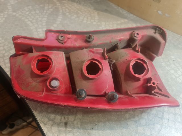 bontott MITSUBISHI SPACE STAR Jobb Hátsó Lámpa