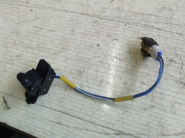 bontott MITSUBISHI SPACE STAR Kapcsoló (Magában)