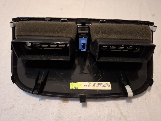 bontott MITSUBISHI SPACE STAR Középső Szellőző