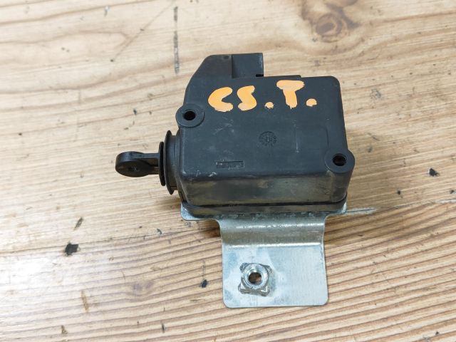 bontott MITSUBISHI SPACE STAR Központizár Motor Csomagtérajtó