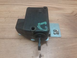 bontott MITSUBISHI SPACE STAR Központizár Motor Csomagtérajtó