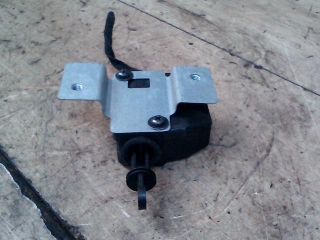 bontott MITSUBISHI SPACE STAR Központizár Motor Csomagtérajtó