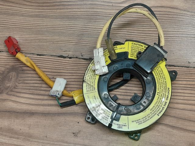 bontott MITSUBISHI SPACE STAR Légzsák Átvezető Szalagkábel