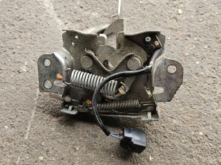 bontott MITSUBISHI SPACE STAR Motorháztető Zárszerkezet